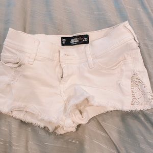 hollister cut out jean shorts white